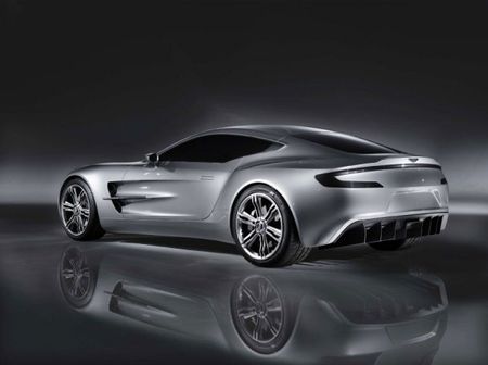 Aston Martin One-77 vista trasera